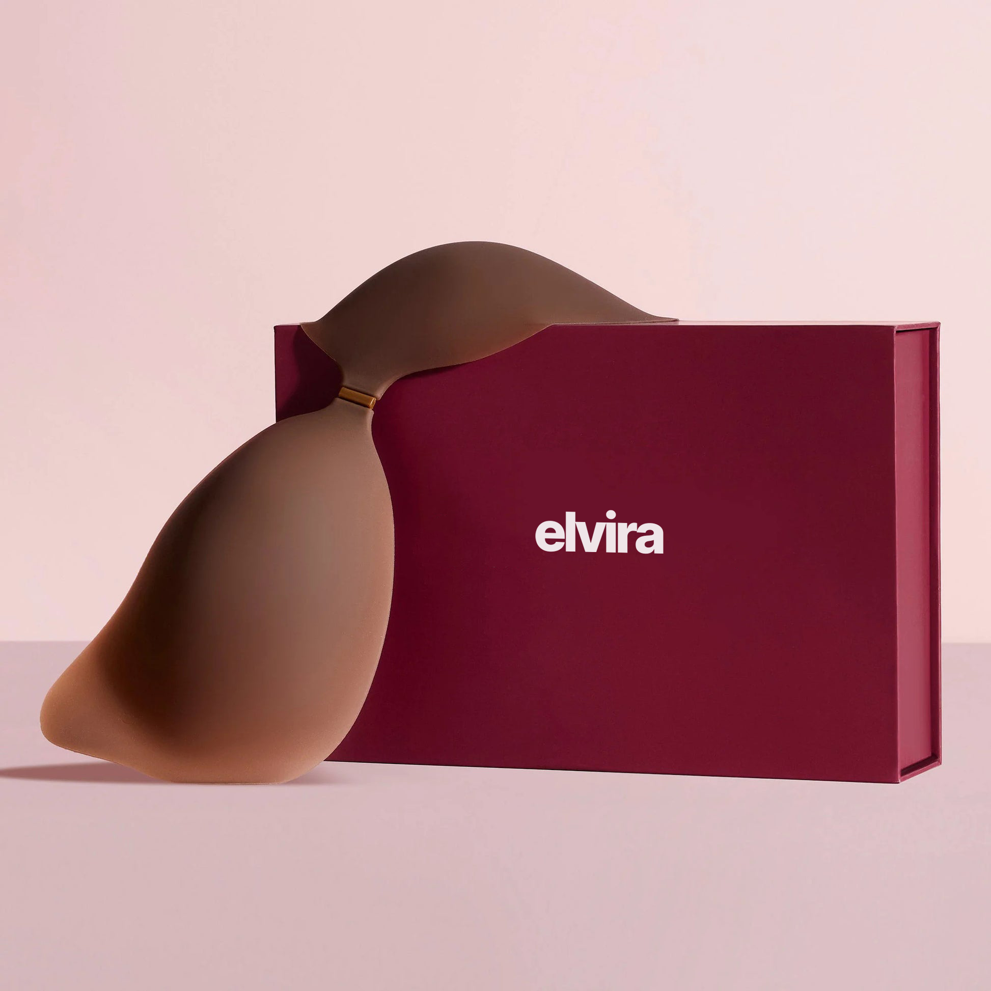 Elvira Cleavage Bra - natural lift with no bands